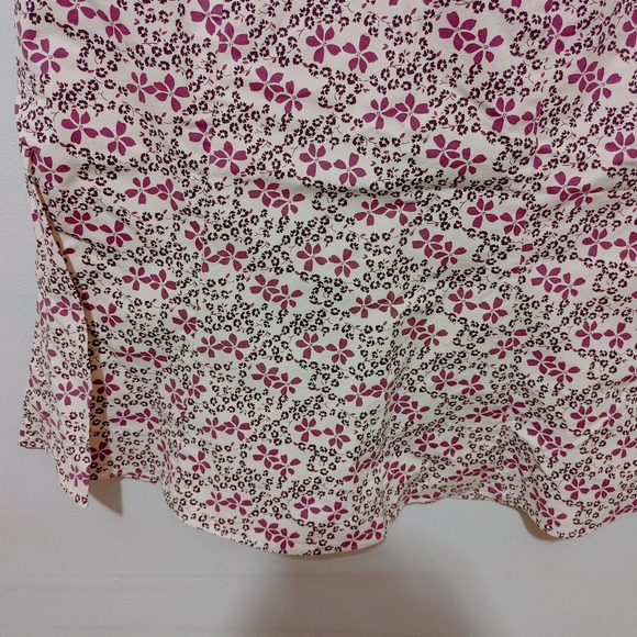 GAP Stretch Flare Skirt Knee Length 8 Purple Ditsy 🌸 A-line Skirt (Size 8) - Picture 3 of 10